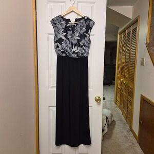 SC Society Black White Floral Wide Leg Jumpsuit Size 4 Sleeveless V-Neck Formal